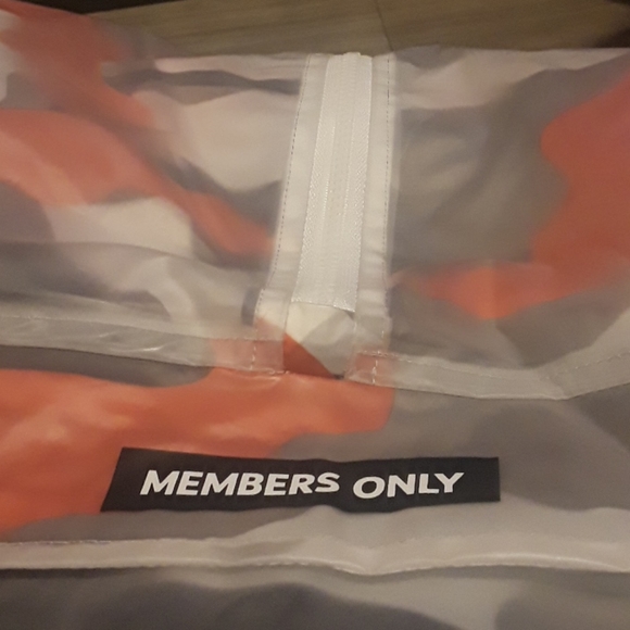 Members only sport translucent camo jacket - Picture 4 of 6